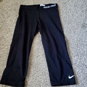 Nike Pro Athletic Leggings